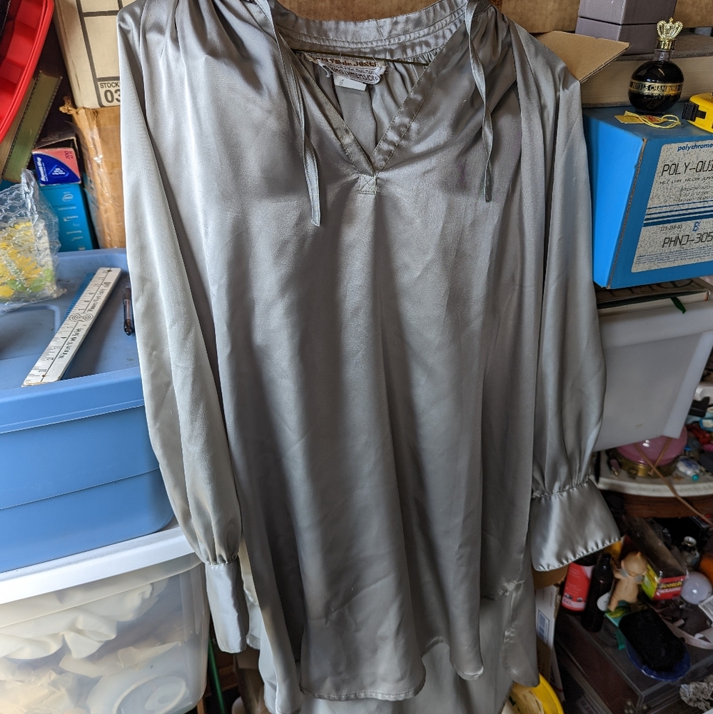 Vintage Evelyn De Jonge Young Dimension For Saks Fifth Avenue Nightshirt Sz 6